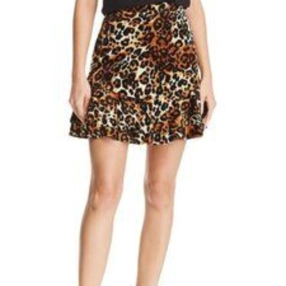 Dresses & Skirts - 🌸 New AQUA ✨ Leopard Print Velvet Ruffle Tiered Mini Skirt